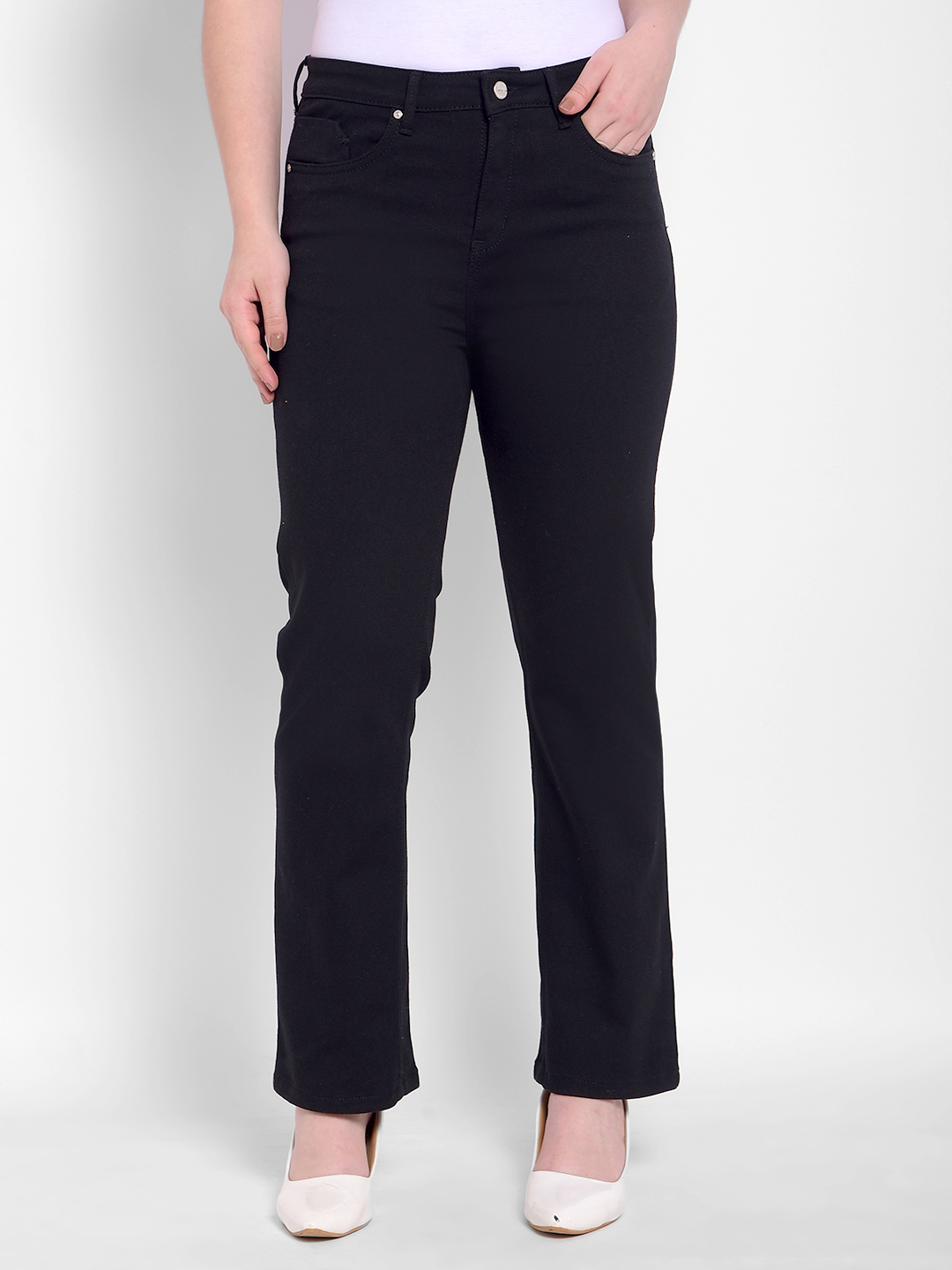Numero Uno Women Black Straight Fit Jeans